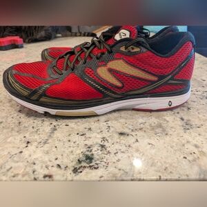 Newton Running Kismet 4 Men’s Running Shoes Red Gold Size 15 Stability Trainer